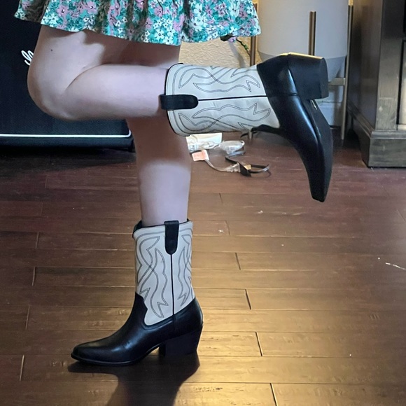UO Leena Cowboy boots - Picture 3 of 3